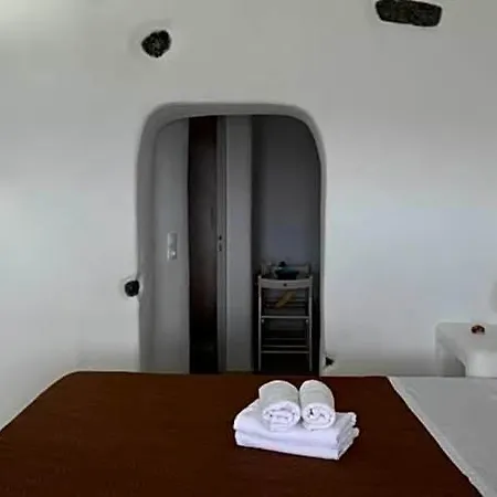 Manias Fira Residences Santorini Island